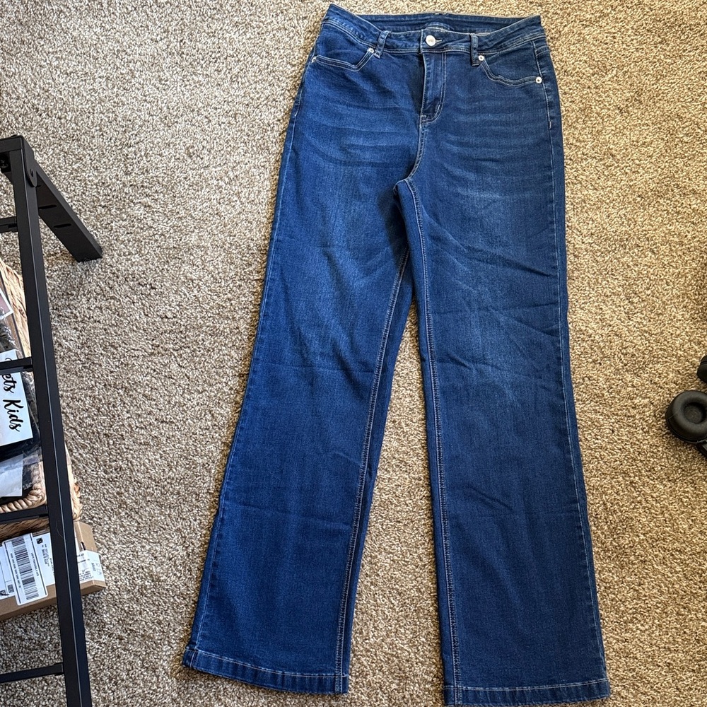 Elegant Indigo Flare Jeans